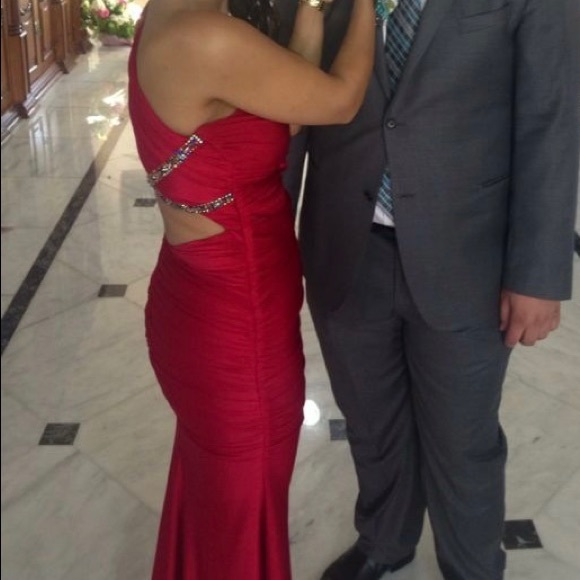 Evening gown - Picture 5 of 9